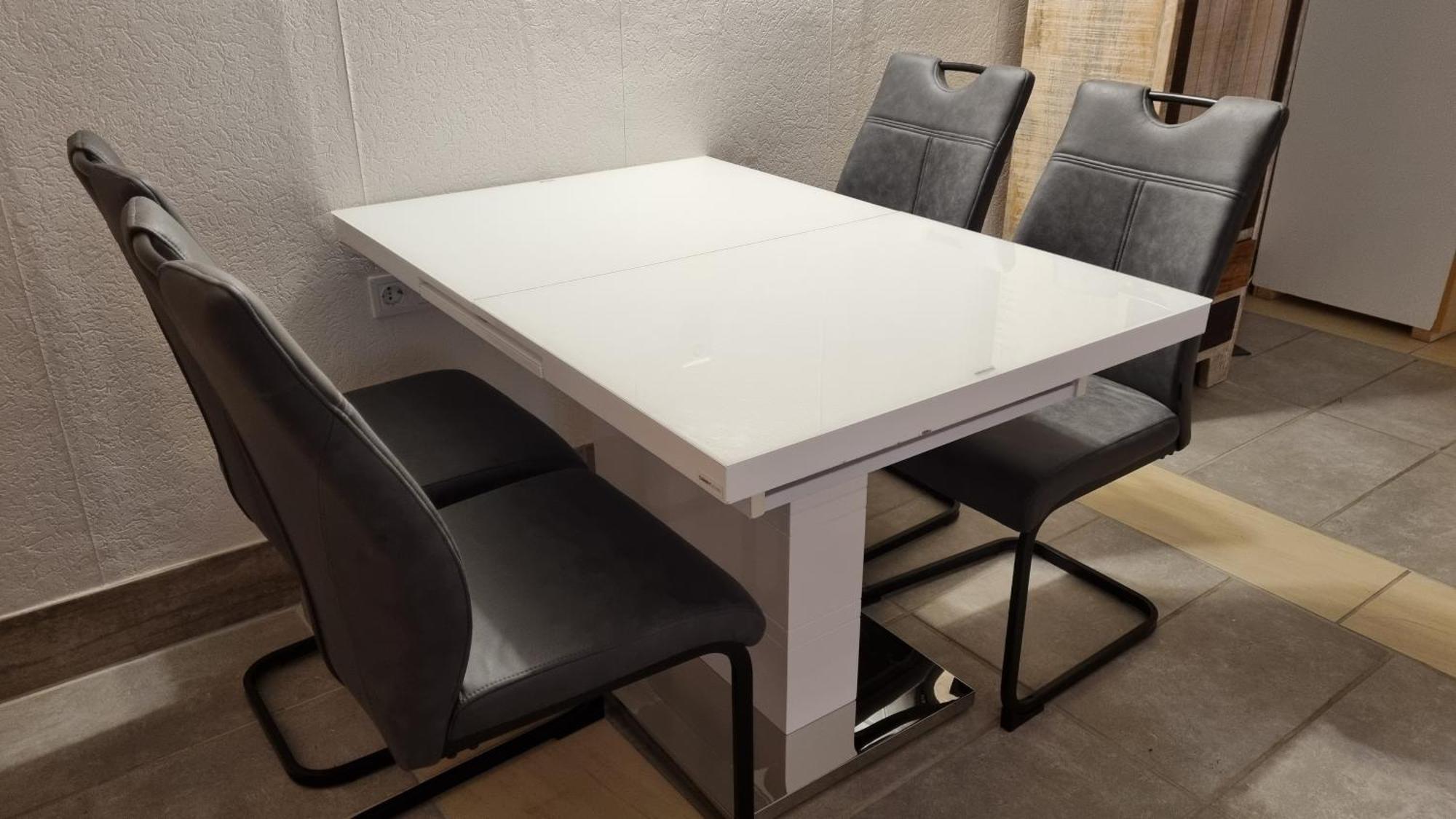 Modern Eingerichtete 3-Zi-Ferienwohnung Zu Vermieten Löffingen Kültér fotó
